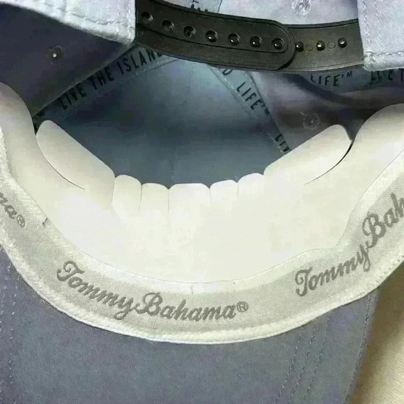 Tommy Bahama Gray Flag Patch Golf Tees and Clubs Baseball Cap NWT Adult One Size - Picture 3 of 8